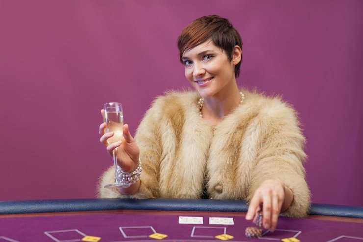 Tangkapan layar aplikasi pstoto99 menampilkan permainan slot dan meja kasino langsung